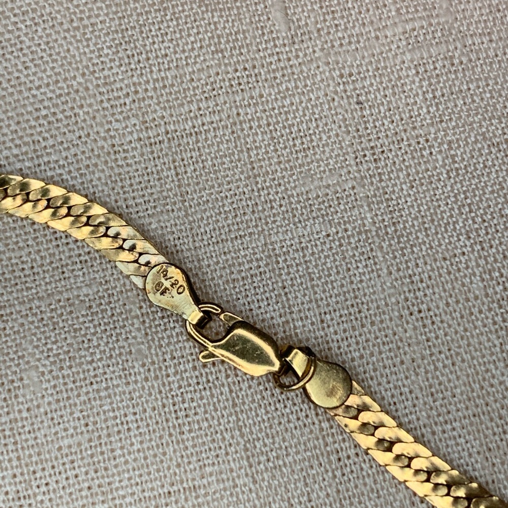 Herringbone gold necklace - Picture 5 of 5